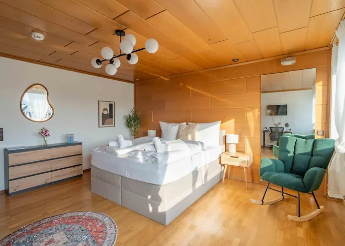 Am Hbf Mit 2 Schlafzimmern Und Sky