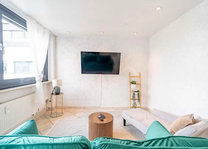 Apartment Am Hbf Mit 2 Schlafzimmern Und Sky *