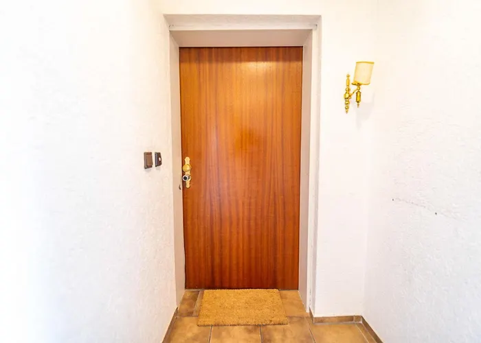 Apartment Am Hbf Mit 2 Schlafzimmern Und Sky